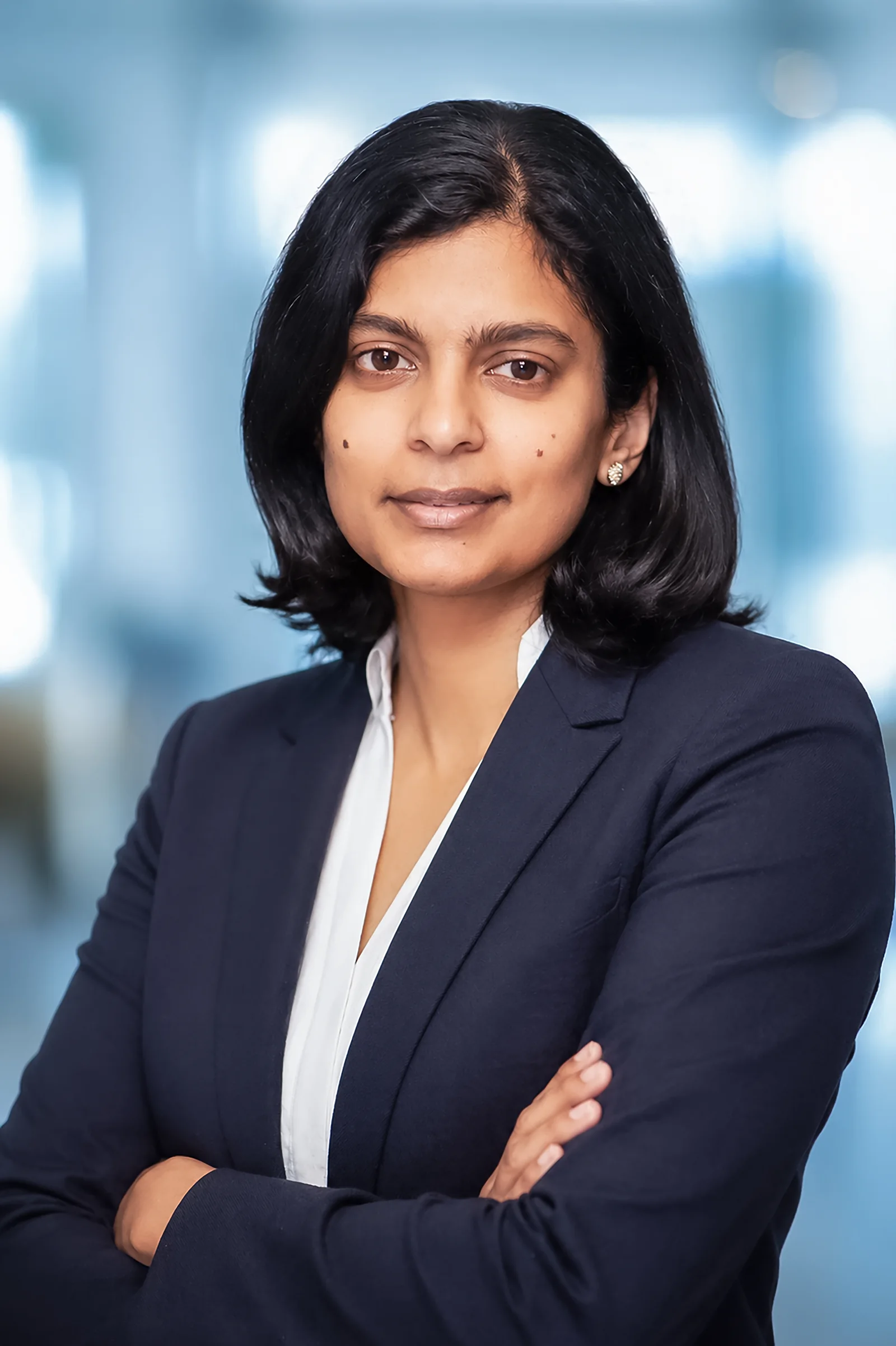 Sami's Studio — Executive headshot photography London