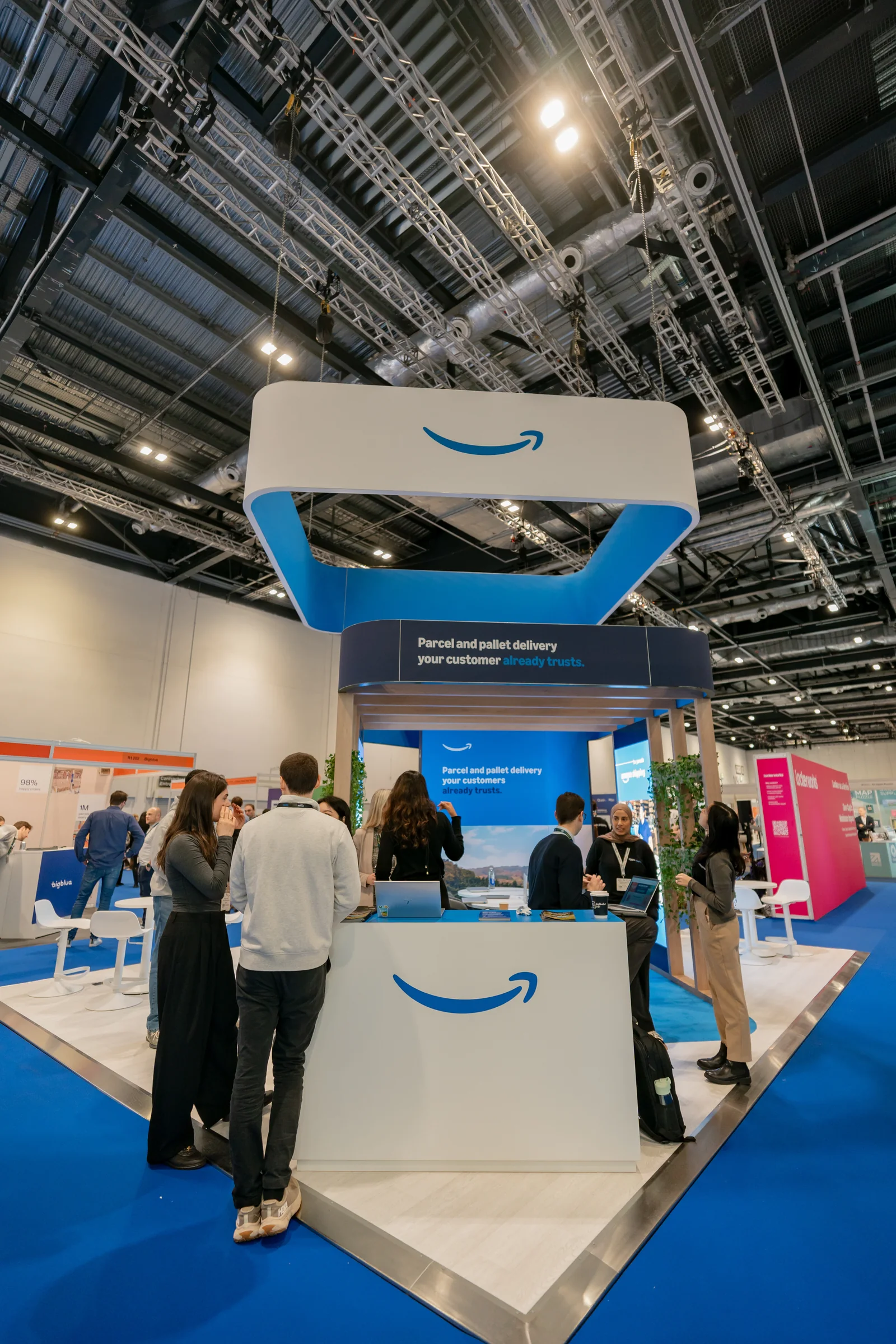 Sami's Studio — Exhibition Stand Coverage, London corporate photography