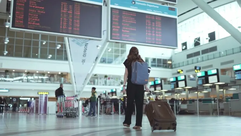 Hillside Travels – Promotional Advert · Travel by Sami's Studio